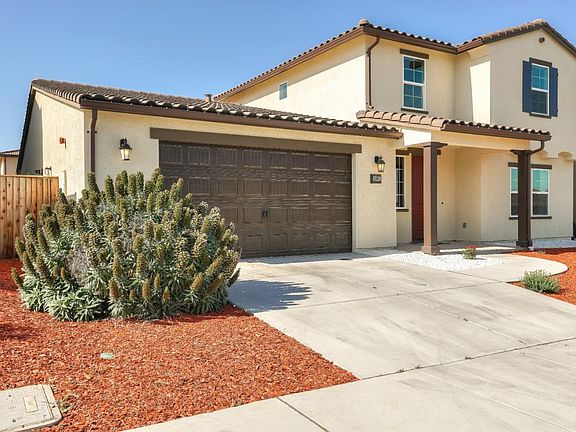 4th image of 1081 Cabrillo Dr