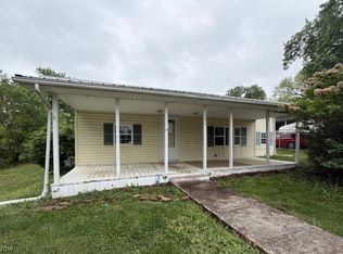484 Haessler Ave, Zanesville, OH 43701