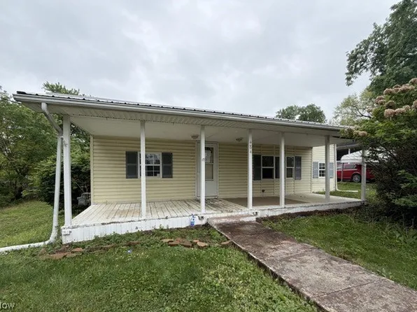 484 Haessler Ave, Zanesville, OH 43701