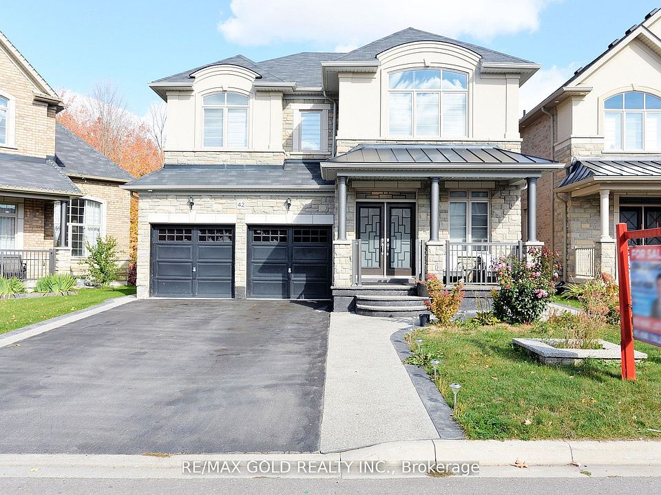 1st image of 42 Brookwater Cres