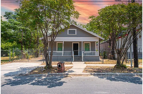 1412 Hays St Photo 1