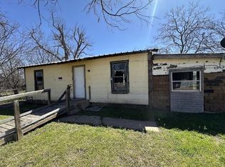 409 W 4th St, Coleman, TX 76834