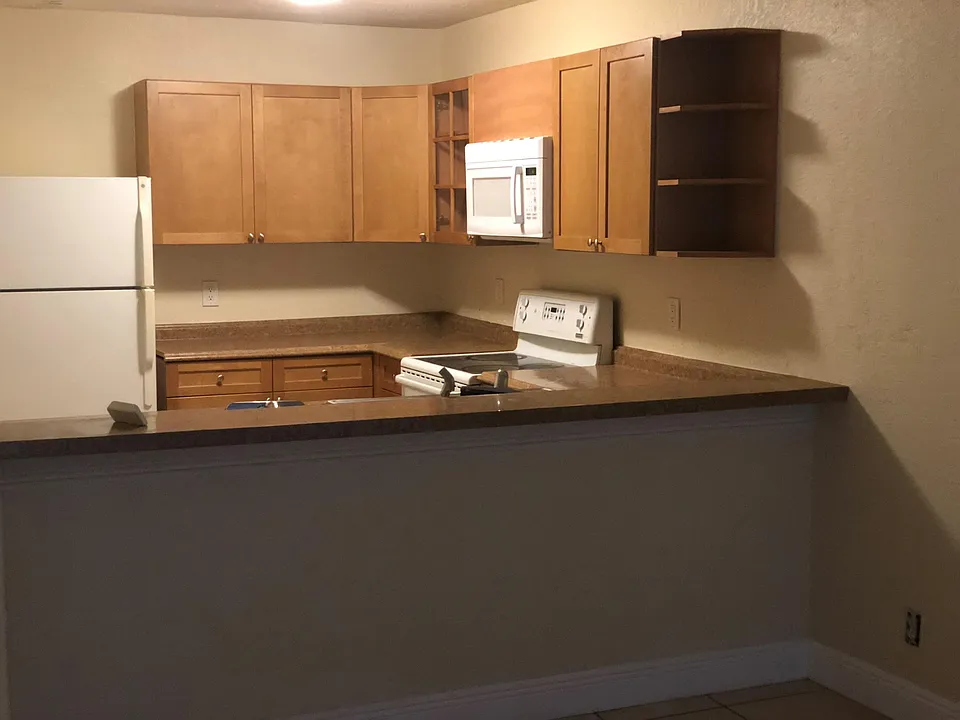 1750 NW 15th Vis #3