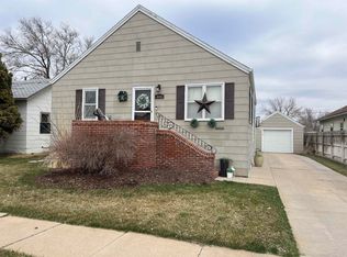 615 S Walnut St, North Platte, NE 69101