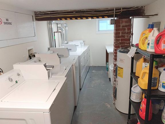 2nd image of 391 Columbia St Floor 1
