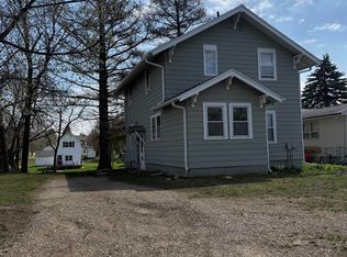 436 N 11th St, Forest City, IA 50436