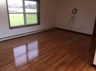 9168 River Rd, Marcy, NY 13403