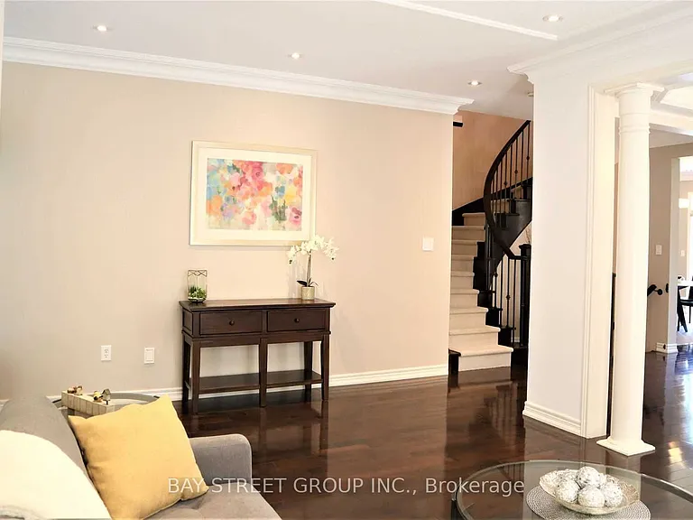 9 Eber St — Photo 5