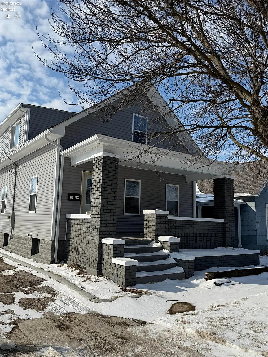 1419 Milan Rd photo 1
