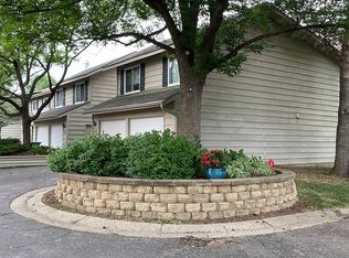 8560 140th St W, Apple Valley, MN 55124