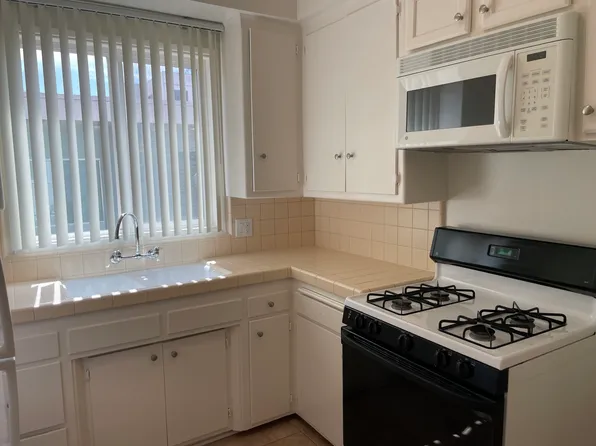 1122 S Clark Dr #6, Los Angeles, CA 90035