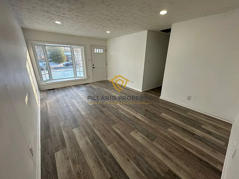 6456 Horizon Ct — Photo 4