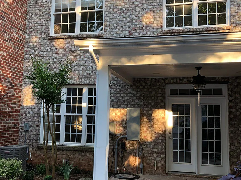 Enclosed Courtyard with Covered Porch