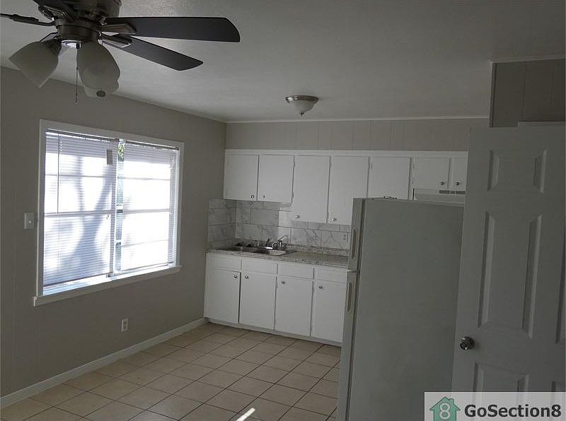 1st image of 305 Blair St #307