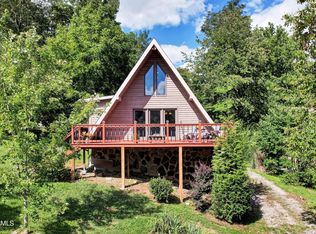 559 Cape Norris Rd, New Tazewell, TN 37825