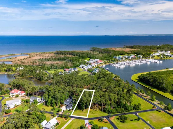 88 Oyster Point Road, Oriental, NC 28571