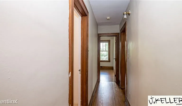 2455 S Main St — Photo 35