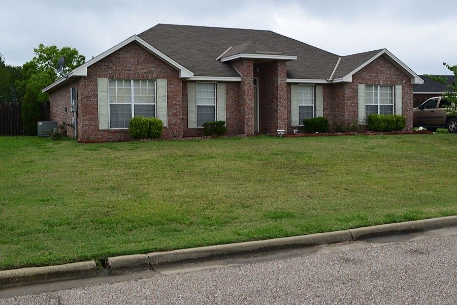 2nd image of 5506 Thoroughbred Ct