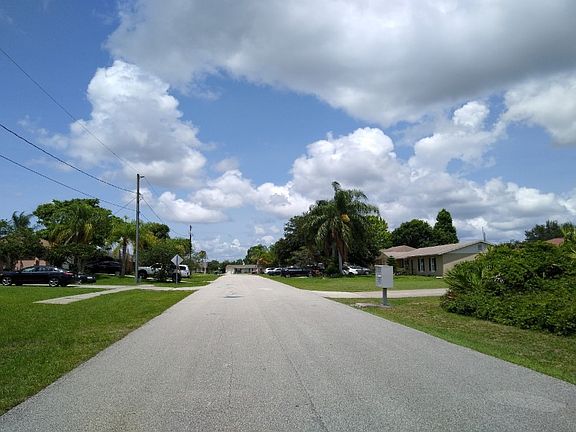 5th image of 2816 E Slater Dr