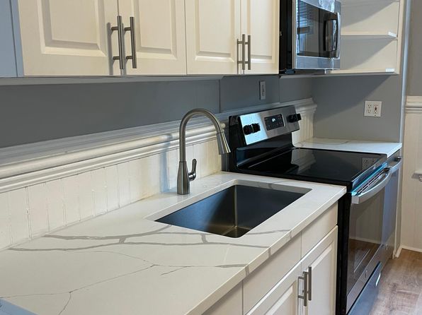 59 Railroad Ave APT 1B