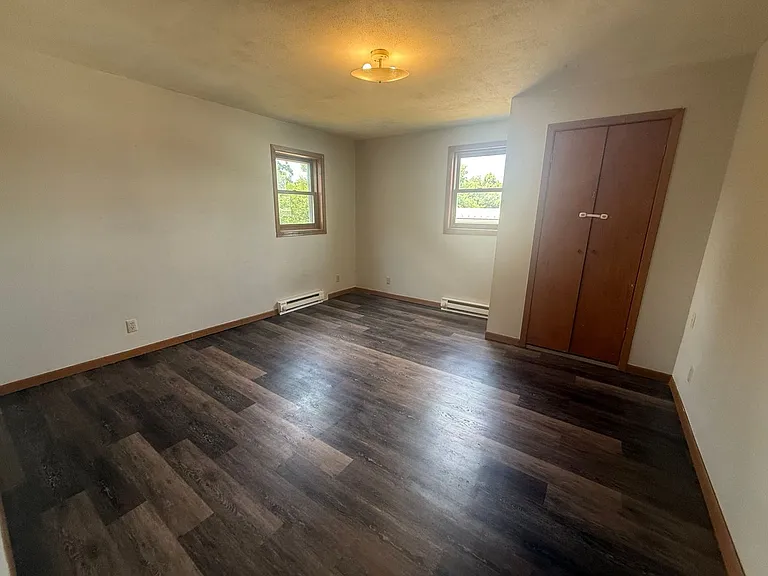 423 N 1st Ave — Photo 5