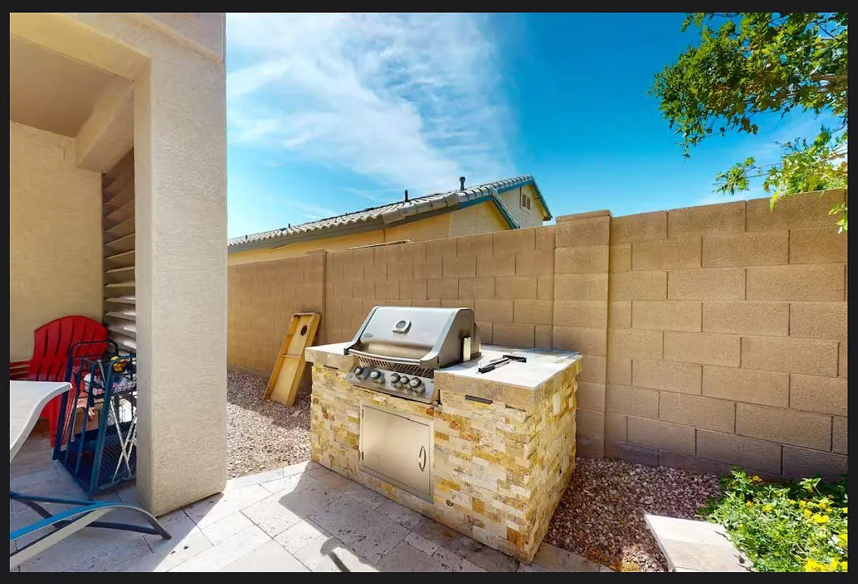 4 bed, 2191 sqft, $3,800 — Photo 3