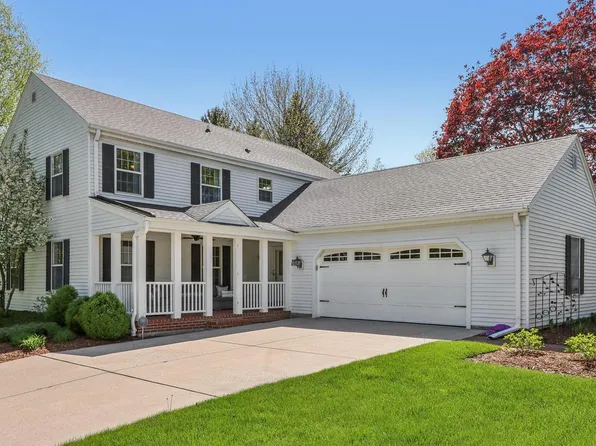 W75N729 Tower AVENUE, Cedarburg, WI 53012