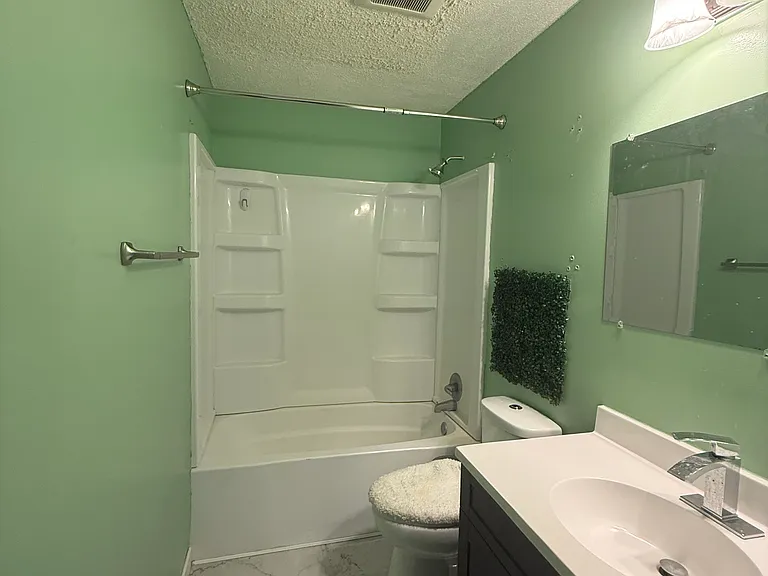 8216 Newton Ave N — Photo 5