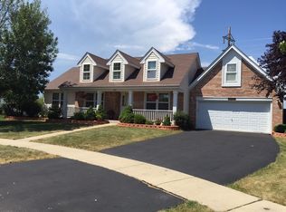 435 Blue Ridge Ct, Oswego, IL 60543