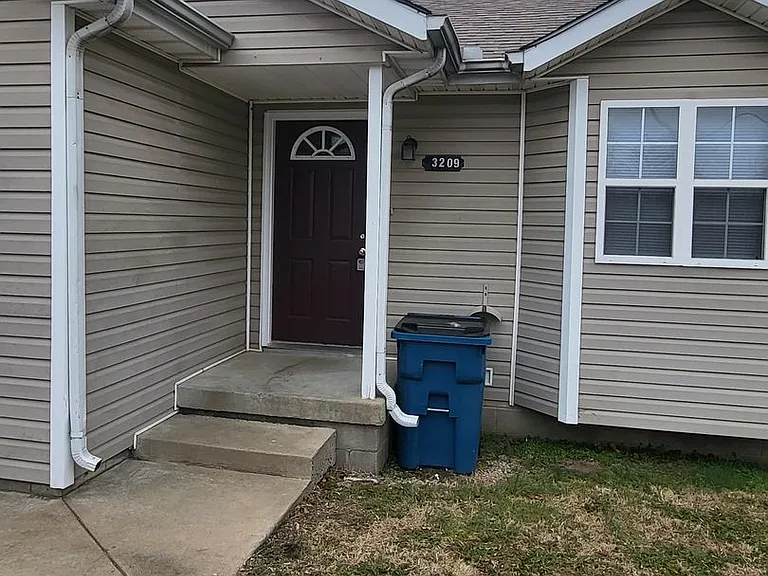 3209 Markwardt — Photo 3