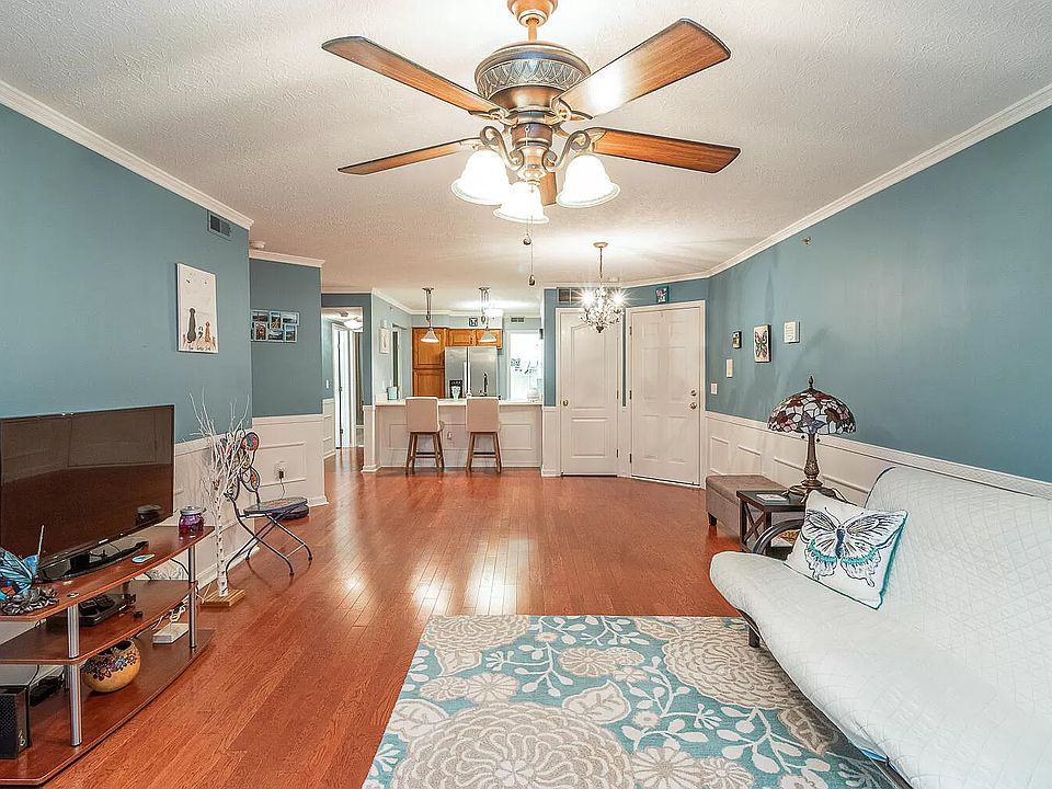 1st image of 1800 Ashley Ct APT 102