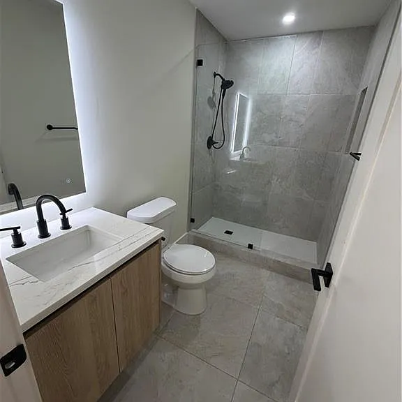 3619 Poplar Way #B — Photo 16