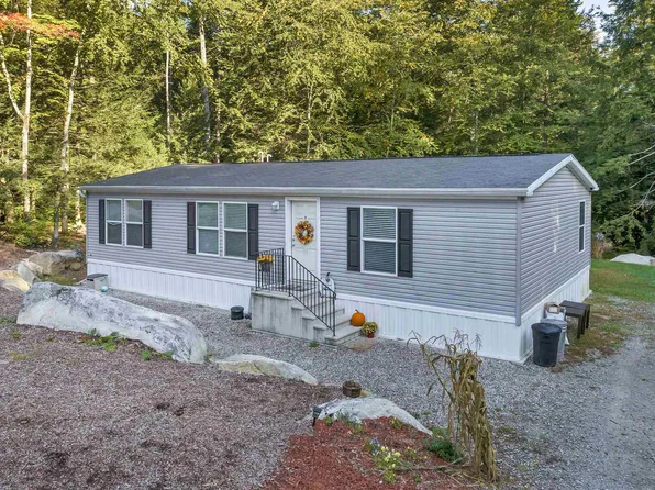 59 Langford Road, Raymond, NH 03077