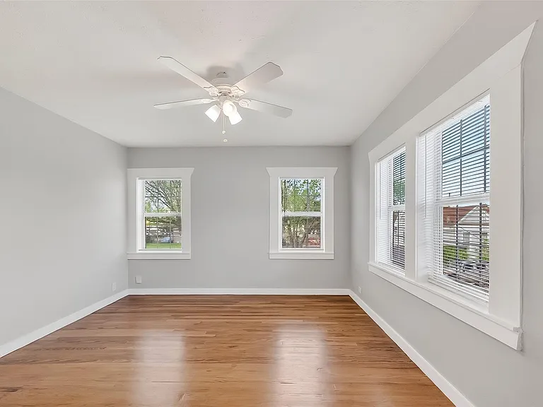 2316 Freeman St #6 — Photo 17