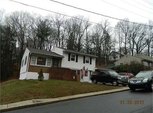 613 Snyder St, Pottsville, PA 17901