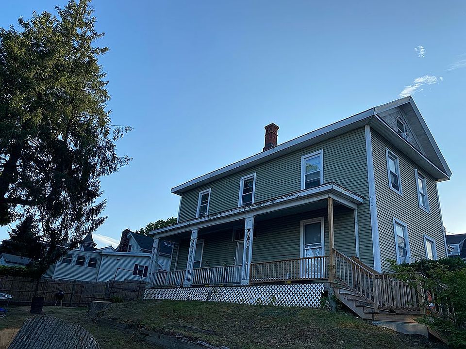 2nd image of 150 3rd St