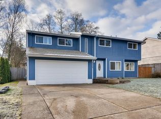 8640 SW Greensward Ln, Tigard, OR 97224