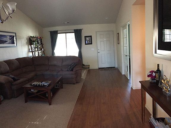 2nd image of 1419 W Burgundy Ct