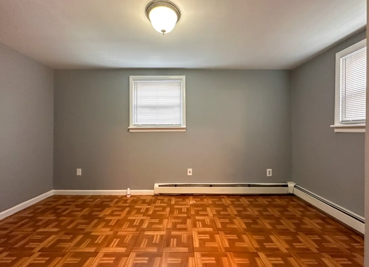 Building Photo - 269 Walnut St #1