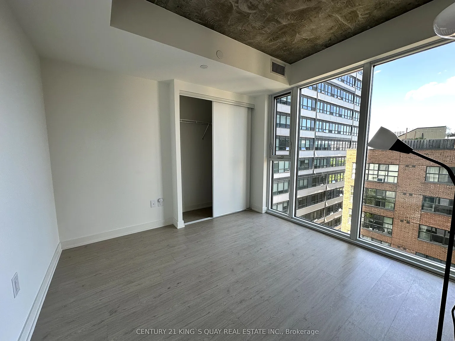 1 bed, $2,200 — Photo 4