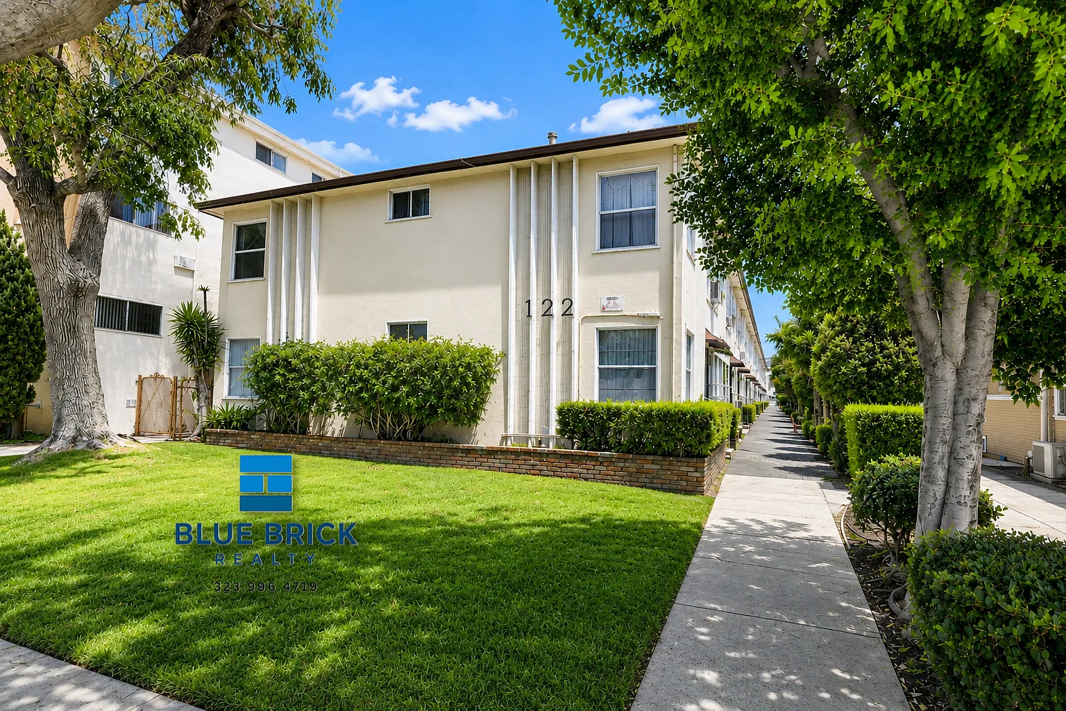 Stylish 1BR with Pool & Outdoor Seating Area — Photo 3