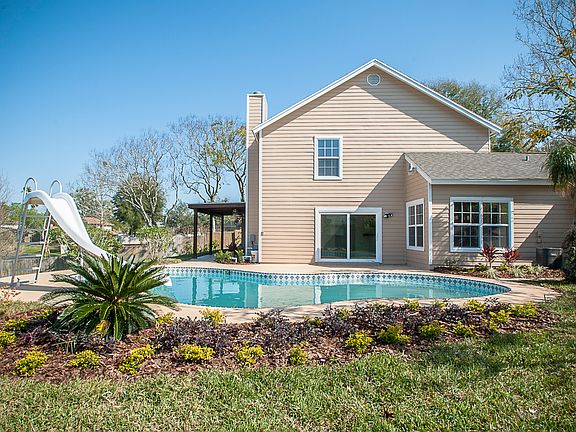 2nd image of 5359 Abelia Dr
