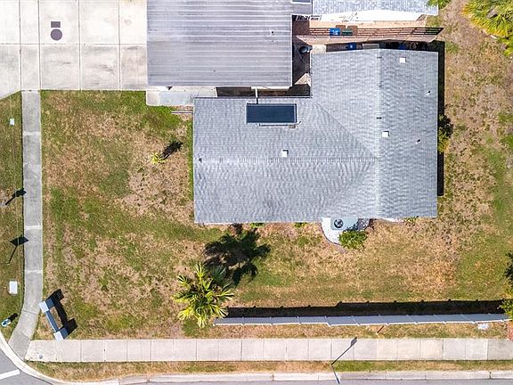 4th image of 2463 Terry Ln