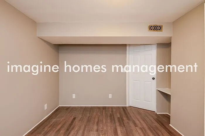 4741 James Rd — Photo 11