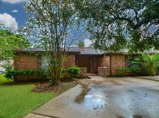 9735 Folknoll Dr, Stafford, TX 77477