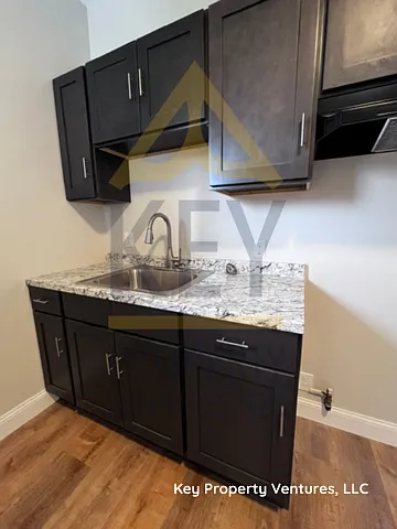 1016 Lake Ave #2 — Photo 5