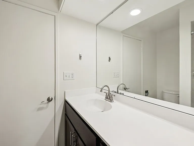 Lexington Hills Apartments — Photo 66