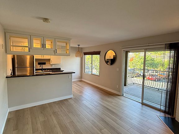 2nd image of 8430 Via Mallorca Unit 207