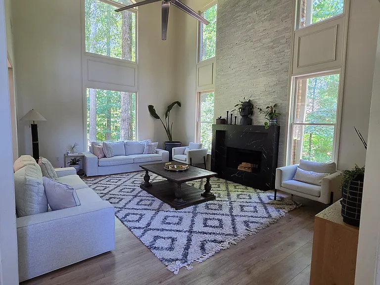 1210 Beacon Hill Xing — Photo 9
