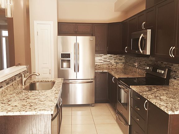 5th image of 94 Springvalley Cres